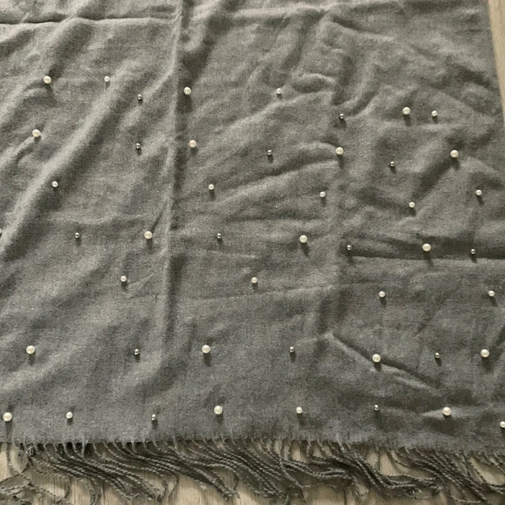 Gray fringe winter‎ pearls scarf classic elegant